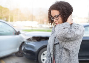 Dallas chiropractor offers tips on how to avoid car accidents. 